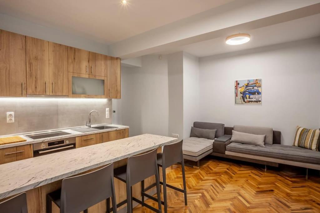 Karolou Ntil- Ground Floor Suite Thessaloniki Exterior photo